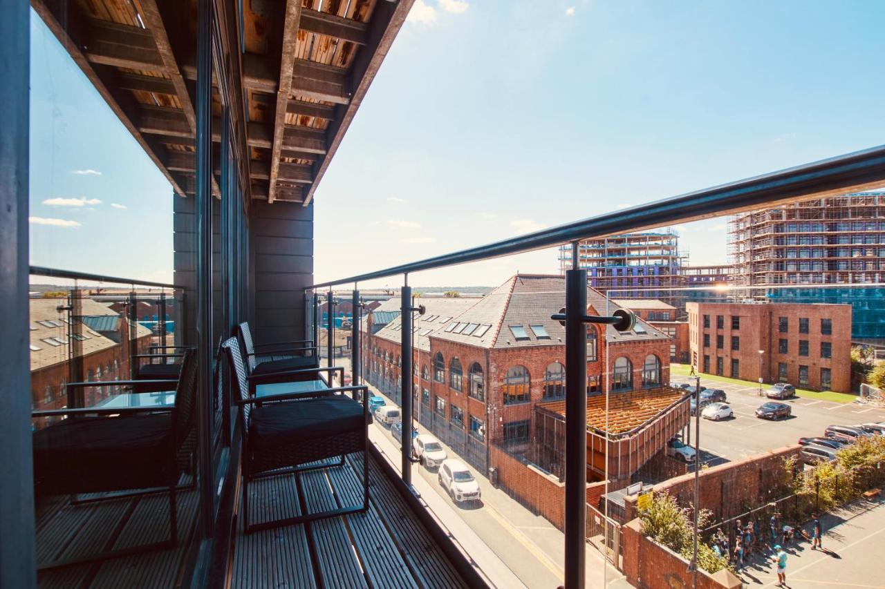 King Deluxe City Apt Large Balcony& Free Parking! ลีดส์ ภายนอก รูปภาพ