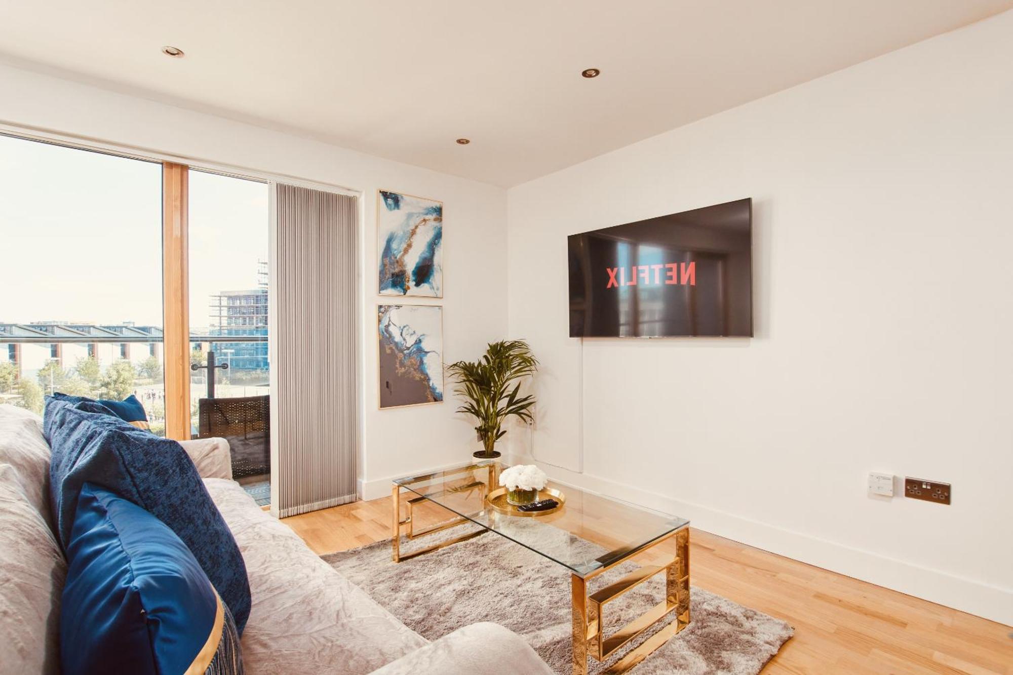 King Deluxe City Apt Large Balcony& Free Parking! ลีดส์ ภายนอก รูปภาพ