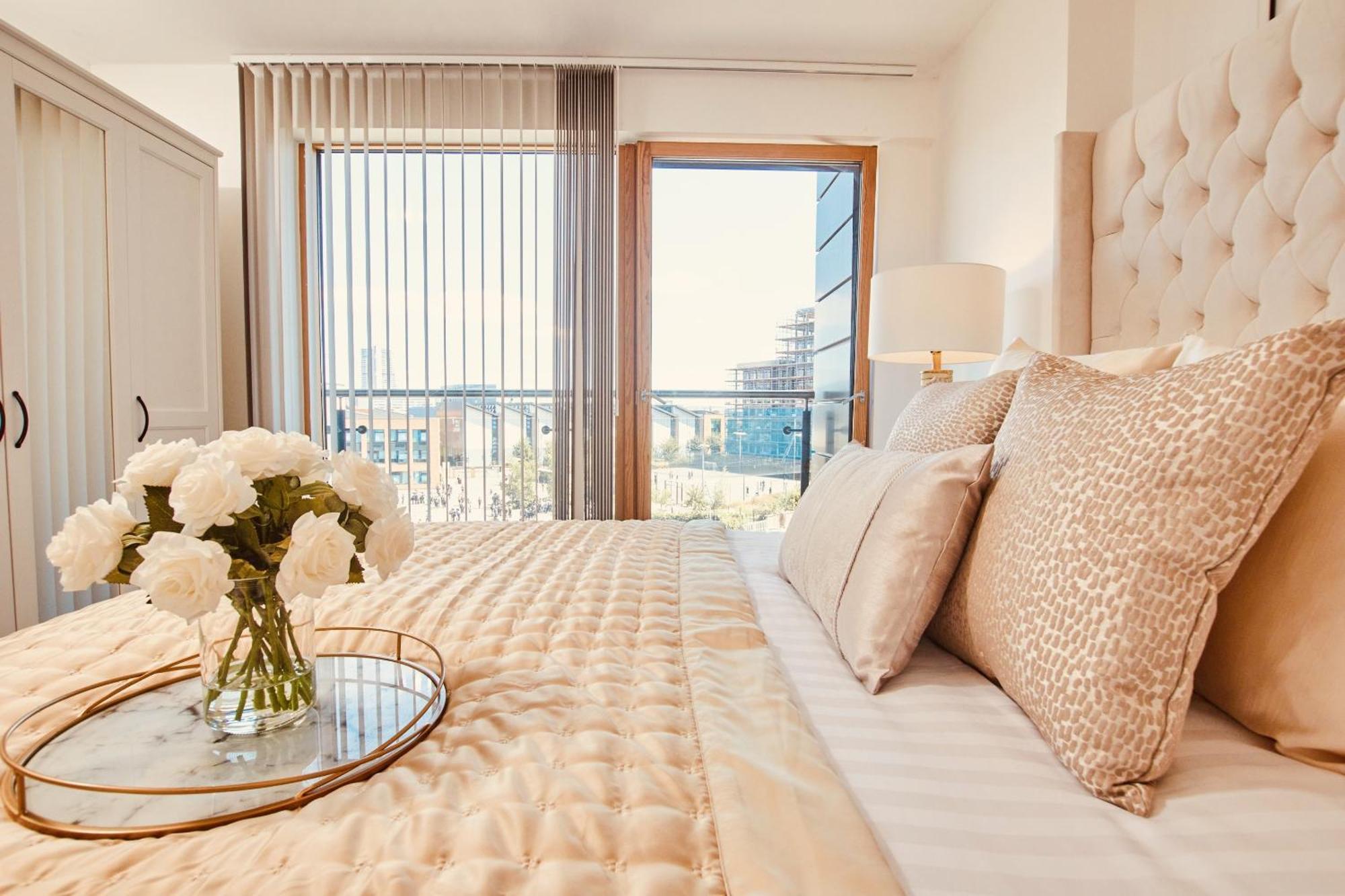 King Deluxe City Apt Large Balcony& Free Parking! ลีดส์ ภายนอก รูปภาพ
